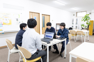 株式会社サカエ