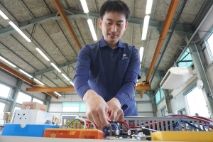 株式会社富士電機製作所