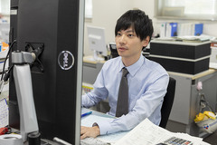 鈴与自動車運送株式会社