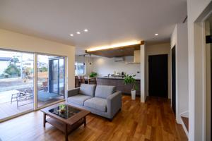 臼幸産業株式会社